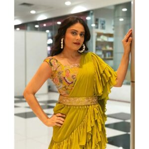 Toral Rasputra Instagram - Life is a flow of love ❤️

Clicked by :- @gautam_nain_official
Styled by:- @yashasvisingh19
Wearing:- @harshitasarafofficial
Earrings:- @jewels_bypriyalika

#beyou #bepositive #behappy #keepgoing #keepsmiling💞 #stayfocused #staycalm😇 #liveinthemoment #lifeisbeautiful❤️