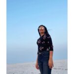 Toral Rasputra Instagram - Wherever you stand be the soul of that place ~ Rumi . . . #rannofkutch #wanderlust #beyou #bepositive #behappy #keepgoing #keepsmiling💞 #stayfocused #staycalm😇 #liveinthemoment #lifeisbeautiful Safed Rann
