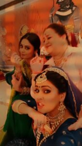 Toral Rasputra Instagram - When we do drama on sets...N in reels too...😊😊trio again
#reeltoreel #reelit #reelsinstagram #reelkarofeelkaro #reelsindia  #reelsindia #reelsvideo #reels #reelitfeelit #reel #réel #reelinstagram 
#kuchkuchhotahain #alkayagnik  #kumarsanu  #friendsforlife 
@shraddhajaiswal  @toral_rasputra