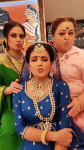 Toral Rasputra Instagram - Coz it's trending... I love the expression of these beauties... What do u say.. . . .. .. . . .#trending #trendingreels #trend #trendingnow #shraddhajaiswal