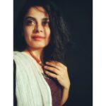Toral Rasputra Instagram - You'll grow beautifully in your own way 🌻 . . . #beyou #bepositive #behappy #keepgoing #keepsmiling💞 #staysafe #stayfocused #staycalm😇 #liveinthemoment #lifeisbeautiful