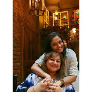 Toral Rasputra Instagram - कुछ हसीन पल....... with my pals ❤️
Love you both ❤️😘
.
.
.
#chotichotikhushiyan #makingmemories❤️ #friendsforlife #girlsquad #fun #food #laughter