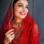 Toral Rasputra Instagram - Accept all situations with a smile ❤️ . . . #beyou #bepositive #behappy #keepgoing #keepsmiling #stayfocused #staycalm #believeinyourself #liveinthemoment #lifeisbeautiful