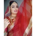 Toral Rasputra Instagram - Laal Ishq ❤️ . . . #beyou #bepositive #behappy #keepgoing #keepsmiling💞 #stayfocused #staysafe #staycalm😇 #liveinthemoment #lifeisbeautiful