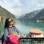 Toral Rasputra Instagram - The lake & the mountains ❤️ . . . #nature #lake #mountains #peace #lovefortravel #beyou #bepositive #behappy #keepgoing #keepsmiling #stayfocused #staycalm #liveinthemoment #lifeisbeautiful Chamera Lake, Dalhousie