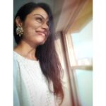 Toral Rasputra Instagram - What your soul houses, reflects on your face ❤️ . . . #beyou #bepositive #behappy #keepgoing #keepsmiling💞 #staysafe #staycalm😇 #stayfocused #liveinthemoment #lifeisbeautiful