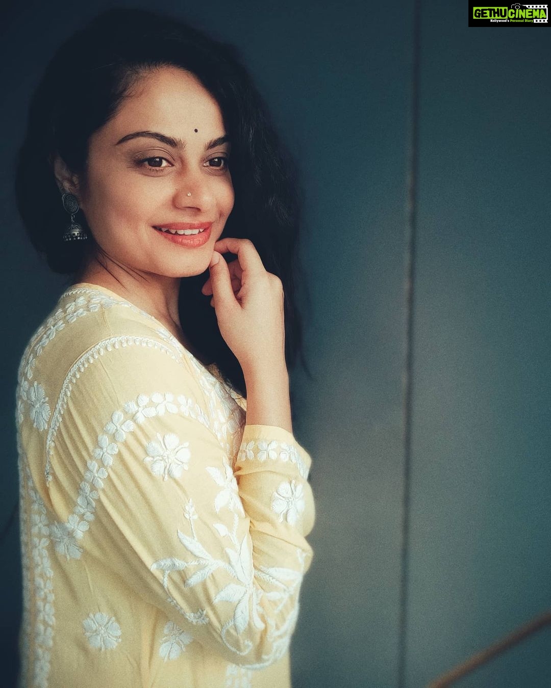 Toral Rasputra Instagram - 💛 . . . #beyou #bepositive #behappy #believeinyourself #keepgoing #keepsmiling💞 #staysafe #stayfocused #staycalm😇 #liveinthemoment #lifeisbeautiful