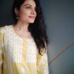 Toral Rasputra Instagram - कोशिश भी कर, उम्मीद भी रख, रास्ता भी चुन, फिर इसके बाद थोड़ा मुक़द्दर तलाश कर........ ✍️ ~ निदा फ़ाज़ली . . . #beyou #bepositive #behappy #keepgoing #keepsmiling💞 #believeinyourself #stayfocused #staysafe #staycalm😇 #liveinthemoment #lifeisbeautiful