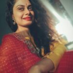 Toral Rasputra Instagram - The soul has been given its own ears to hear things the mind does not understand ~ Rumi . . . #beyou #bepositive #behappy #keepgoing #keepsmiling💞 #stayfocused #staysafe #staycalm😇 #liveinthemoment #lifeisbeautiful