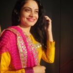 Toral Rasputra Instagram - Lohri di lakh lakh vadhaiyan ❤️ Happy Lohri everyone!