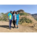 Toral Rasputra Instagram - A Sunday well spent with my beautiful people 💓 Went on a trekking after years.......Thank you @fitwithmeghna & @jatin_bhanushali_jb for this lovely experience and wonderful memories ❤️ . . . #sundayvibes #naturelovers #trekking #memories💕 #liveinthemoment #lifeisbeautiful Sondai Fort