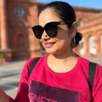 Toral Rasputra Instagram - Be with yourself today and everyday ❤️ Shot by @monarajahuja 🤗❤️ . . . #beyou #bepositive #behappy #keepgoing #keepsmiling #stayfocused #staycalm #believeinyourself #liveinthemoment #lifeisbeautiful Amritsar, Punjab