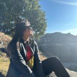 Toral Rasputra Instagram - One of the most enthralling experience to visit Pohlani mata temple at Dainkund peak in Dalhousie which is also known as the singing hill of India. Not so easy trek but absolutely worth & made it a memorable day ❤️ . . . #dainkundpeak #dalhousie #himachal #nature #lovefortravel #beyou #bepositive #behappy #keepgoing #keepsmiling #stayfocused #staycalm #liveinthemoment #lifeisbeautiful Pohlani Devi Temple