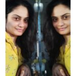 Toral Rasputra Instagram – What matters most is how you see yourself 💛
.
.
.
#beyou #bepositive #behappy #keepgoing #keepsmiling #stayfocused #staycalm #liveinthemoment #lifeisbeautiful