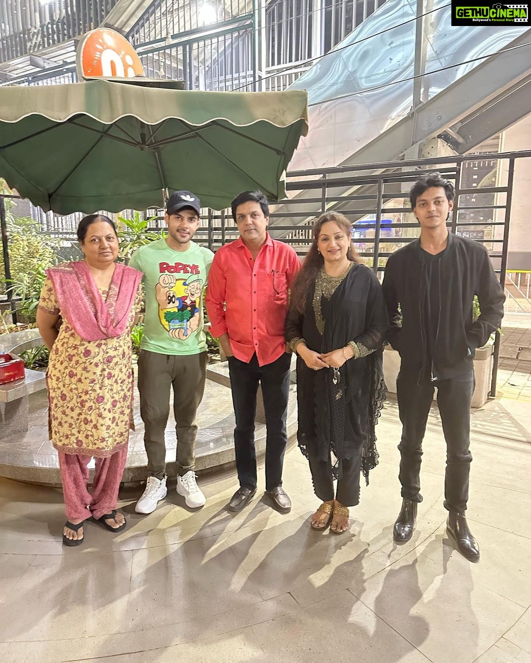 Upasana Singh Instagram - Happy birthday babbu.l wanted to get you something truly amazing and inspiring for your birthday and then i remembered that you already have meππΎπΊπ½πππ·