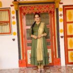 Upasana Singh Instagram - Arj kiya hai🤗🤪😝😜💃🏾🕺🏽🥰 @upasnasinghofficial #reelsinstagram #funny #comedy #̤c̤o̤m̤e̤d̤y̤r̤e̤e̤l̤s̤ #upasanasingh #comedyvideo #comedyreels #funnyreels #trendingreels #funnyvideos #comedyvideo #husbandwife #keepsupporting #keepgoing #keeploving #keepmotivating #kbye #instadaily #instagood #instagram #reelitfeel #lifestyleblogger #lifestylephotography #lifestylebloggers #lifestylemodel #trending #comedyreels #comedyvideos😂