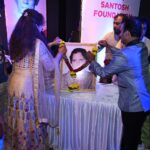 Upasana Singh Instagram - Santosh foundation completed three years. Dosto yeh NGO meri mother ke naam per hai aur buhat acha kaam ker raha hai.🙏thank you so much for your blessings 🌷🌷🌷🌷🌷🌷🤗