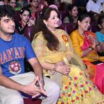 Upasana Singh Instagram - Santosh foundation completed three years. Dosto yeh NGO meri mother ke naam per hai aur buhat acha kaam ker raha hai.🙏thank you so much for your blessings 🌷🌷🌷🌷🌷🌷🤗