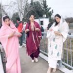 Upasana Singh Instagram - @upasnasinghofficial @nanaksingh1030 #instagood #instagram #reels #fun #enjoy #life #🎼🎸🎭🌹 #reelitfeelit #nature #music #love #rajdhaliwal #harjinder #upasnasingh