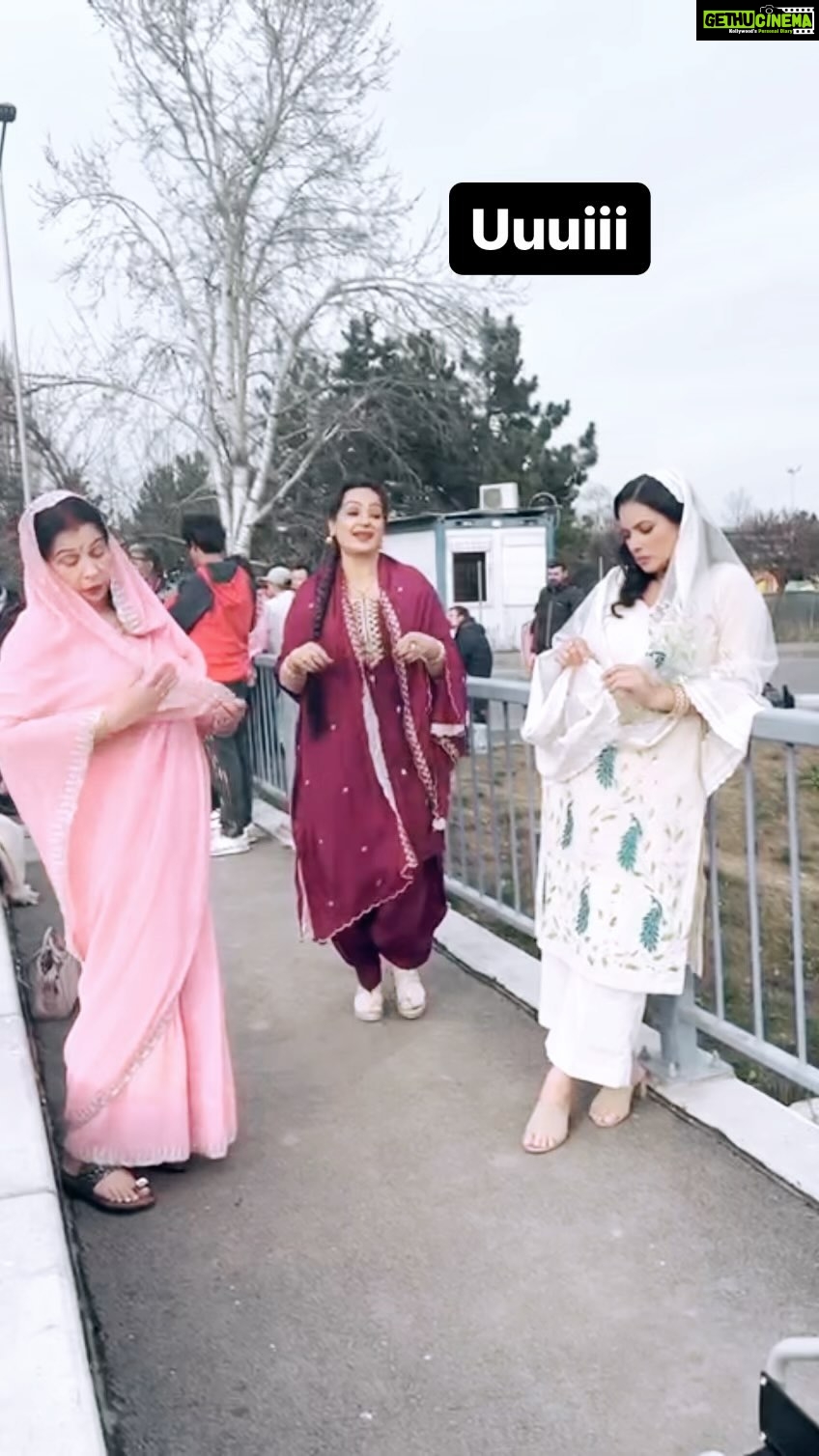 Upasana Singh Instagram - @upasnasinghofficial @nanaksingh1030 #instagood #instagram #reels #fun #enjoy #life #πΌπΈππΉ #reelitfeelit #nature #music #love #rajdhaliwal #harjinder #upasnasingh