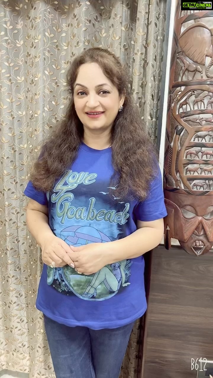 Upasana Singh Instagram - Arj Kiya hai 🥰love u friends 🌷