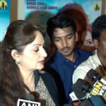 Upasana Singh Instagram - Bahut log puchhte hai ki "Bai ji Kuttange" film kyu dekhni chahiye to uska answer maine diya h , aur ab tak muje meri Audience ne bahut payr diya hai, as a producer ye meri 1st film hai , bahut si chije bhi face karni pad rahi hai aap logo ko sab pta hai but muje meri Audience par pura bharosa hai ki vo mera sath zarur degi NEED YOUR SUPPORT & BLESSINGS 🙏🥰💐 "Bai ji Kuttange" Releasing on 19th August, 2022 , BAIJIKUTTANGE 💪💪 @dev_kharoud @harnaazsandhu_03 @nanaksingh1030 @smeepkang @ghuggigurpreet @upasnasinghofficial @hadelindeponteves @sabbysuri_official @simratkaur_16 @darasingkhurana @santoshentertainmentstudio_ @ekpearlkajeenaa @whitehillstudios @Bull18networkw @devtripathi08 @atproduction08 #film #punjabifilm #motionposter #75thindependenceday #tiranga #punjabifilmmotionposter #upasanasingh #punjabicomedy #comedyfilm #punjabisongs #harnaazsandhu #punjabimodel #punjabifilm #newfilm #comingsoon #Upasanasingh #punjabian #punjabimusic #punjabimedia #punjabivideos #punjabigabru #punjabitadka #punjabireels #punjabi_tadka #punjabimemes #filmrelease #filmreview #newinstavideos💞 #instaposts #reelsinstagram Punjab