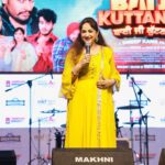Upasana Singh Instagram - Be it promoting my films, stage shows or appearing on television, I completely rely on my beautiful and talented friend @sonnam101990 to style me. Her brand @shubhrang.store has the most beautiful outfits that make me feel even more beautiful. Thank you Sonam for making me look like a million bucks ❤️ Shubhrang ..by Sonnam