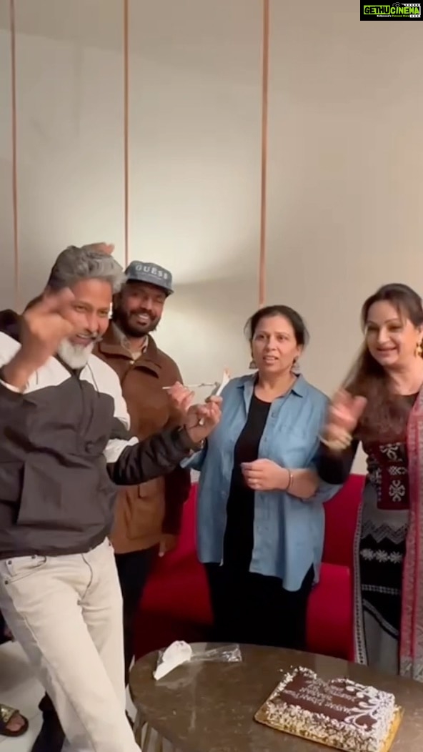 Upasana Singh Instagram - Celebrating Yara Diya Pouh barah