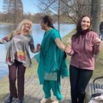 Upasana Singh Instagram - Super hit song Jodiyaan 💖🥰 Yaaran Diyan Poun Baaran releasing on 30th March 😊 #jodiyaan #dance #romania #ydpb #romania #30thmarch #love România