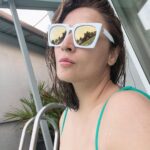 Urvashi Dholakia Instagram - Beating the mumbai December heat with this throwback memory✨ : : #urvashidholakia #heat #wave #december #weather #throwback #karjat #holiday #water #child #pool #time #chill #vibes #💋#mumbai #nofilter