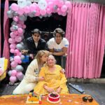 Urvashi Dholakia Instagram - HAPPY BIRTHDAY MUMMY @kaushal.dholakia ❤️❤️❤️❤️❤️❤️❤️ #myworld #mylife #blessed