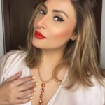 Urvashi Dholakia Instagram - The joy of wearing a necklace ✨😍✨ : Jewellery designed and handcrafted by @punittatrikha with @swarovski beads ✨✨ : : #urvashidholakia #bling #jewellery #shine #glitter #glam #look #style #necklace #crystals #loveit #❤️