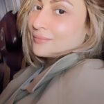 Urvashi Dholakia Instagram - THIS IS ME 💕 : : #urvashidholakia #travel #diary #inflight #mode #journey #life #bliss #blessed #graitude #love #feelings #thoughts #onelife #❤️