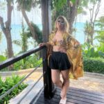 Urvashi Dholakia Instagram - My Comfort Zone ✨ : : #urvashidholakia #candid #holiday #memories #thailand #phuket #diary #poolside #photoshoot #lol #itsamust #😜 #vacation #mode #and #mood #💋