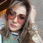 Urvashi Dholakia Instagram - Hi 👋🏻 : : #urvashidholakia #candid #just #chill #vibes #love #❤️