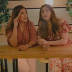 Vahbbiz Dorabjee Instagram - When you tell her not to look & she instantly does @vahbz 🙈 Tag that curious cat friend 🤣😻 . . . . . . . . . . #gossipgirl #bestfriends #crazy #instagram #trendingreels #funny #friday #explorepage #likeforlike #followforfollowback #reels #bff