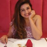 Vahbbiz Dorabjee Instagram - You Glow Differently when your Happy❤️ My Happiness depends on Me😊 #goodvibesonly Pink Wasabi