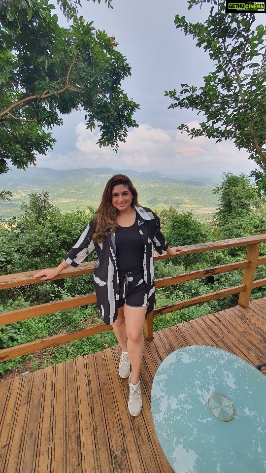 Vahbbiz Dorabjee Instagram - Thank you @foresthillstala for a beautiful stay..This place is a hidden gem.Just the perfect getaway I was looking for.So Serene and Peaceful admist the breathtaking nature.This property is gigantic and has 4 levels with different categories of rooms.The Food is so delicious and the staff is really warm and courteous.Also the best part Is that this property is pet friendly.We also did some fun activities like rifle shooting and archery.The highlight of this place is the Sunset Point.Loved every bit of my stay❤️ use code - VAHBIZ10 to get a good discount while booking at Forest Hills Tala Resort. You can reach out to Virali for bookings - +91 93249 48328