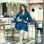 Vahbbiz Dorabjee Instagram - MONDAY MOOD:- Confident,Focused,Happy😊 📸:- @fbyankit @ankityadav_photography Makeup and Hair:- @makeupbyvaish Location:- @bohobarandkitchen Boho Bar & Kitchen