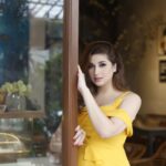 Vahbbiz Dorabjee Instagram - Create Magic with your Imperfections... 📷:- @fbyankit @ankityadav_photography Makeup:- @makeupbysaaniyaakib Hair:- @makeupbyafrinsayed The Backyard Brew