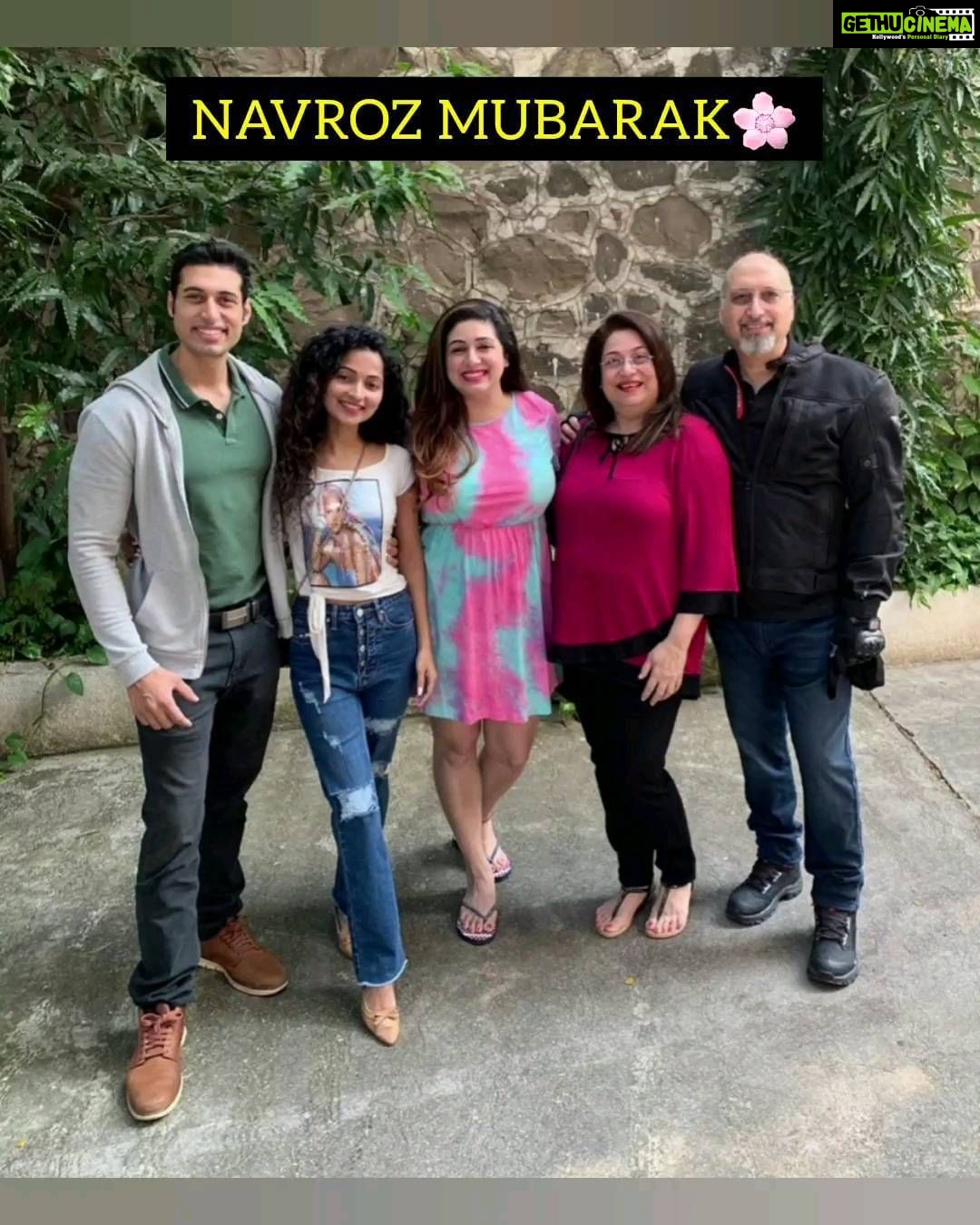 Vahbbiz Dorabjee Instagram - Parsi's and their endless love for Family,Food,Cars,Bikes,Animals etc.. Khavanu,Peevanu,Majja ni Life..Live Life Kingsize๐ฅ #navrozmubarak๐ธ๐ธ๐ธ๐ธ๐ธ๐ธ๐๐๐๐๐๐๐๐๐ค๐ค๐ค Pune, Maharashtra