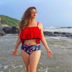 Vahbbiz Dorabjee Instagram - The little things.. The little moments.. They aren't little... #beyourself Swimwear:- @angelcroshet_swimwear Vagator Beach