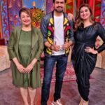 Vahbbiz Dorabjee Instagram - When Mom lived my shoot life for a day🙂 @firozadorabjee Something very special coming up with Bhabhi ke pyaare @pritamsingh9 only on @isharachannel Thank you @goldcoastfilmsofficial for this special memory🤗❤️ Outfit by - @charmisdesign Jewellery by - @dream_florabow Stylist - @style_by_hetaljogi Assistant- @style_deintrepide Film City
