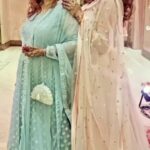 Vahbbiz Dorabjee Instagram - Happpy Birthday to my WORLD❤️ My Mom @firozadorabjee We laugh,We cry..We make Time Fly.. We are Best Friends my Mother and I.. Love you loadssssssss🤗❤️ Video edited:- @modelshubofficial_ #momdaughterlove #motherdaughterlove #mommylove #motherdaughtergoals #mommyanddaughter #mommylife #momdaughtertime #daughterslove #motherdaughtertime #motherslove Pune, Maharashtra