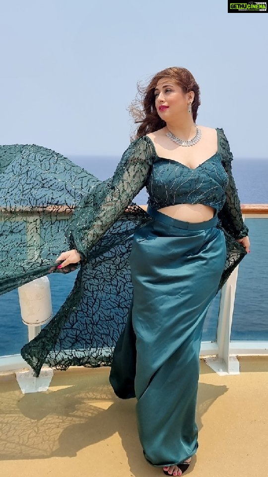 Vahbbiz Dorabjee Instagram - Don't let the ugly in others kill the beauty in You... Outfit by - @label_simmibajaj Jewellery by - @zehora_co Styled by - @style_by_hetaljogi Assisted by - @stylebyprynca @styleby_antara Location:- @cordeliacruises Cordelia Cruise