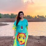 Vahbbiz Dorabjee Instagram - Listen to Silence..It has so much to say.. Close to nature @thelaketherapy Thank you so much @rohitkverma for this beautiful outfit😍 The Lake Therapy