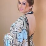 Vahbbiz Dorabjee Instagram - A Lil Bit Classy..A Lil bit Fun😁 Black sari:- Concept & styled by @kapoormohit888 Photography @ardy_arjun @ardyastic Organised by @dream.catcheers Styling asst @rushabh.r.shah @mister_karwa Hair & Makeup @beautybythebeastt Designer @angadcreations Production @neal_mahesh Green Dress:- Concept & styled by @kapoormohit888 Photography @ardy_arjun @ardyastic Organised by @dream.catcheers Styling asst @rushabh.r.shah @mister_karwa Hair & Makeup @beautybythebeastt Designer @srishtigrover_label PR @cheshtakapoor Production @neal_mahesh