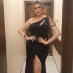 Vahbbiz Dorabjee Instagram - The Art of Dressing Curves.. Usually curvy women are ignored by the industry or conveniently let down by telling us our sizes are not available.I frankly find it effortless behaviour and a lack of perception.Here is a Celebrity Fashion Stylist @kapoormohit888 who has genuinely impressed me with his vision and hardwork.Thank you for showing the Art of Dressing Curves by putting this shoot together.Here is one of the looks.Hope you all like it.. Concept & styled by @kapoormohit888 Photography @ardy_arjun @ardyastic Organised by @dream.catcheers Styling asst @rushabh.r.shah @mister_karwa Hair & Makeup @beautybythebeastt Wardrobe by @naavyaasingh Production @neal_mahesh