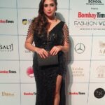 Vahbbiz Dorabjee Instagram – At the @timesfashionweek for @iamkenferns show..
Brilliant show..I loved the neon colors and the flowy summer wear collection😍
Had a fun night at #btfw St. Regis Hotel
