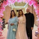 Vahbbiz Dorabjee Instagram - Happyyyy Anniversary Dad and Mom @jehangirdorabjee @firozadorabjee God could not be Everywhere therefore he created "Parent's" In every Good and bad times you supported each other.You both are an example of True Love.I feel so Proud of being a daughter of such beautiful parent's.God Bless 😇🤗❤